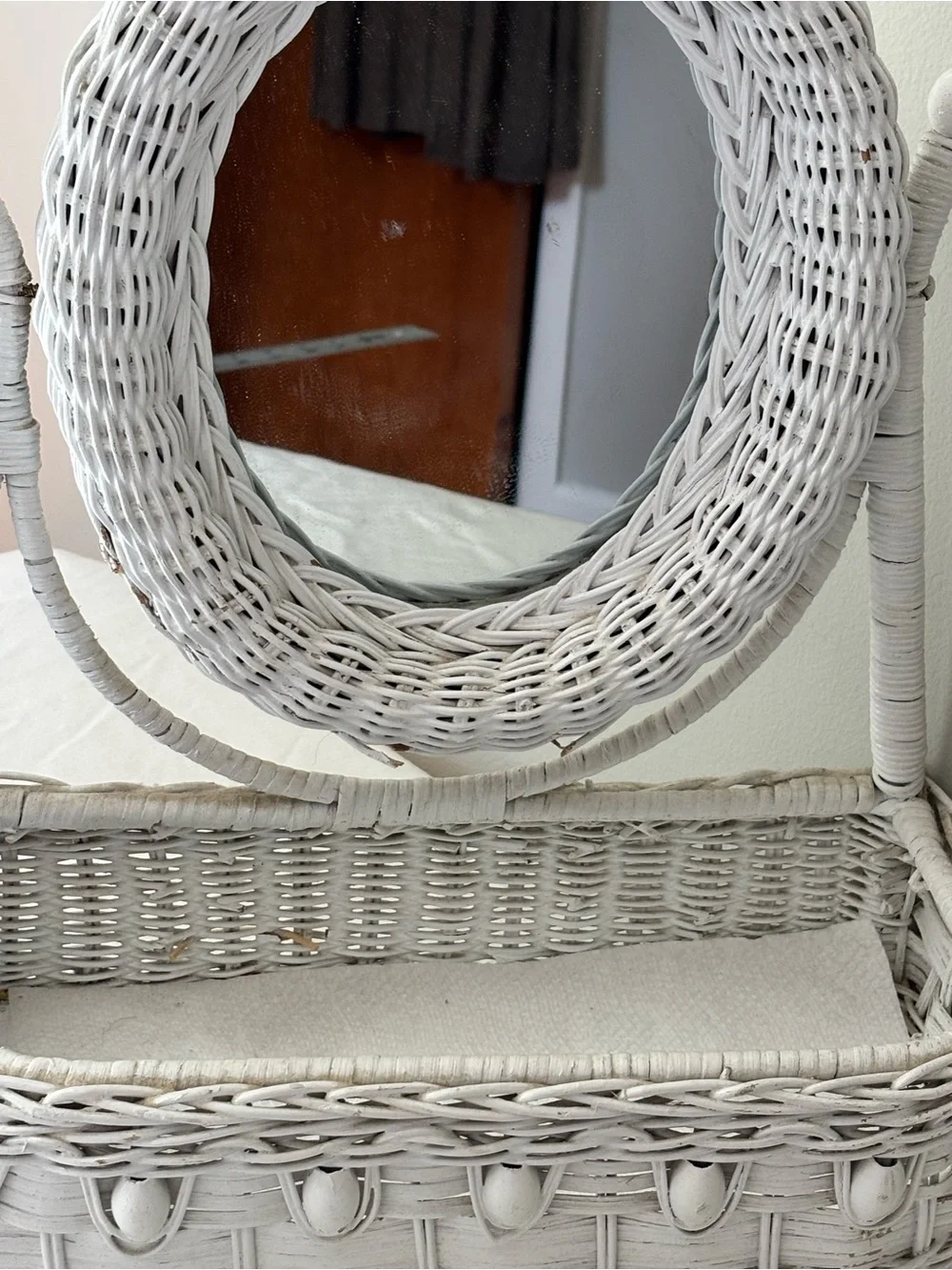 Vintage Wicker Oval Vanity Mirror with Storage - White
